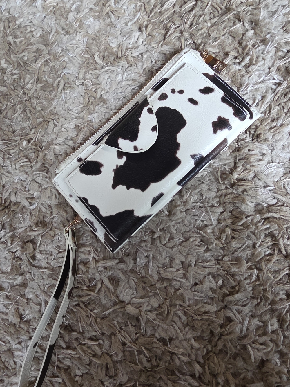 🐄 Cow Print Wristlet Wallet